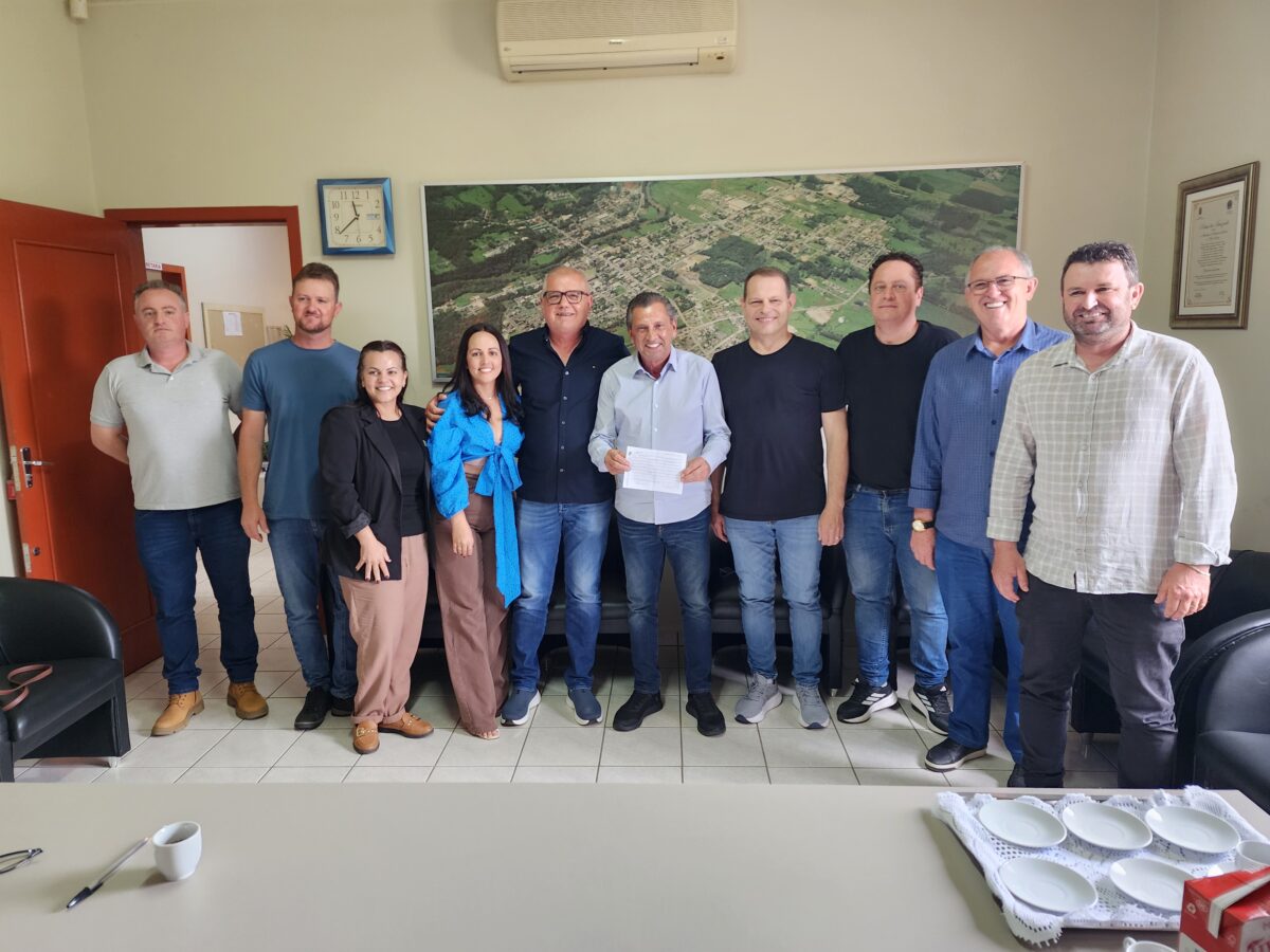 Com ficha abonada por Júlio Garcia, Edesio Spilere se filia ao PSD 1 Com ficha abonada por Júlio Garcia, Edesio Spilere se filia ao PSD