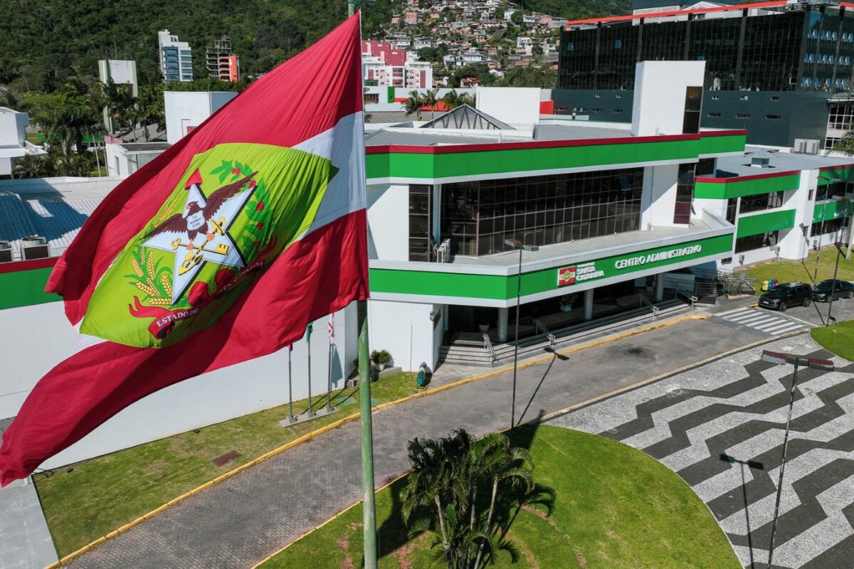 Orçamento de Santa Catarina prevê crescimento de 10% nas receitas totais do Estado para 2026 1 Orçamento de Santa Catarina prevê crescimento de 10% nas receitas totais do Estado para 2026