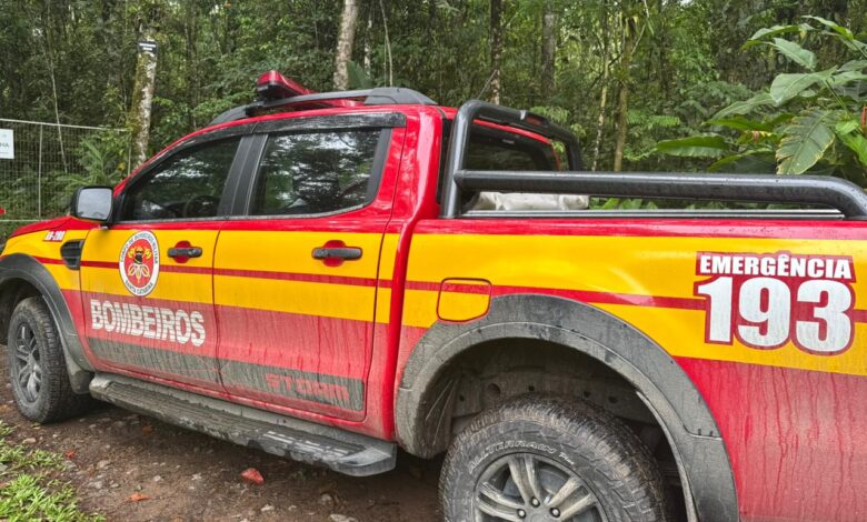 Bombeiros buscam por homem desaparecido próximo à barragem do Rio São Bento 12 Bombeiros buscam por homem desaparecido próximo à barragem do Rio São Bento