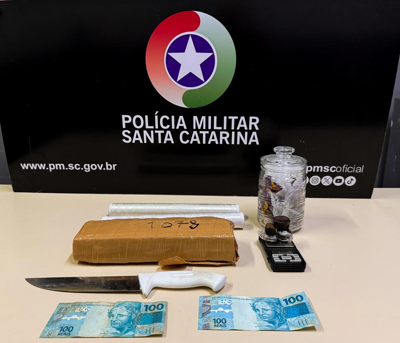 Ação da PM em Nova Veneza resulta na apreensão de maconha e haxixe em Criciúma 1 Ação da PM em Nova Veneza resulta na apreensão de maconha e haxixe em Criciúma