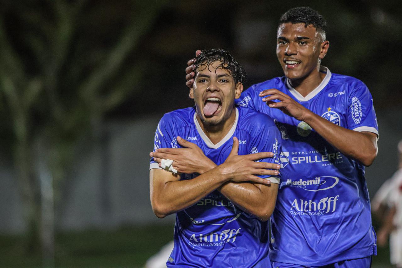 Caravaggio vence o Brusque e segue líder na Copa SC Sub-20 4 Caravaggio vence o Brusque e segue líder na Copa SC Sub-20