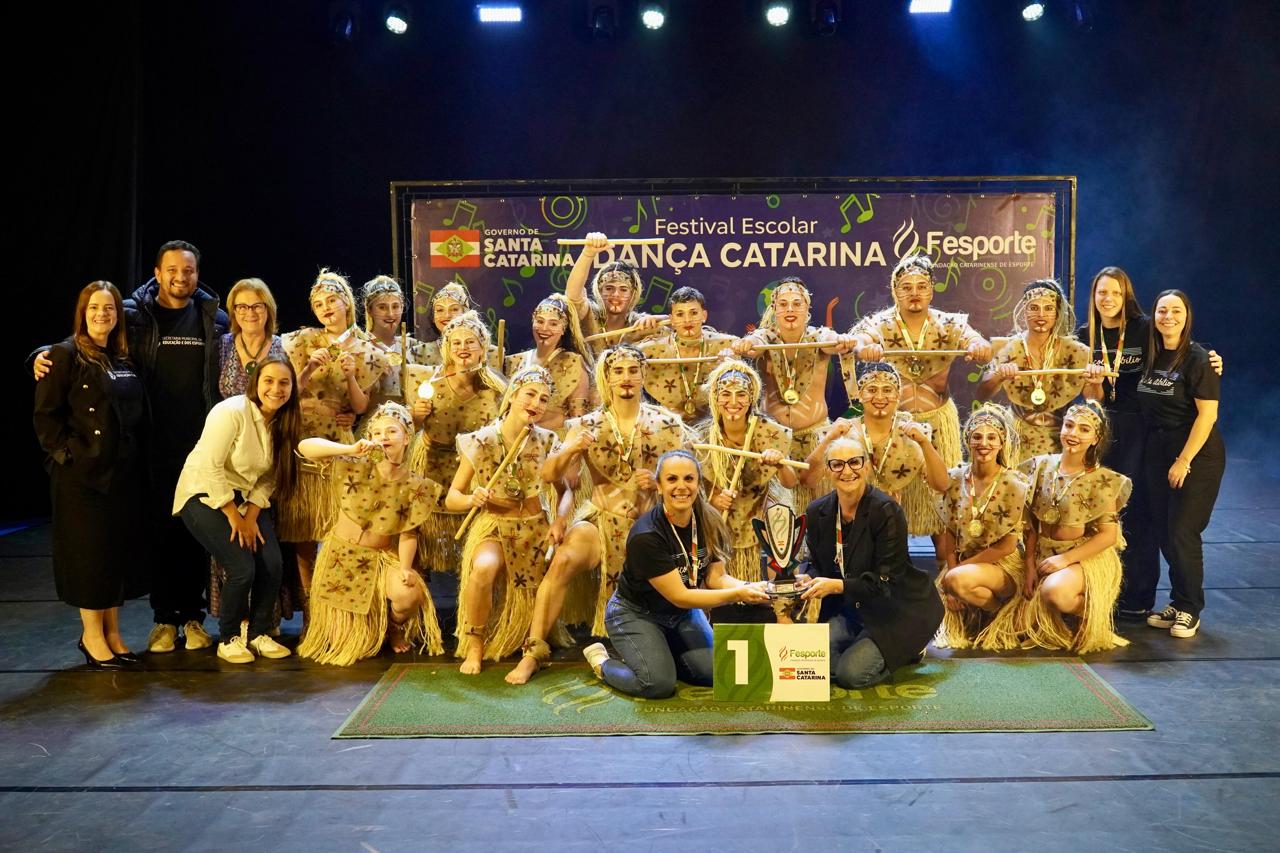 Com emoção e ritmo, escola Abílio César Borges vence Festival Escolar Dança Catarina 1 Com emoção e ritmo, escola Abílio César Borges vence Festival Escolar Dança Catarina