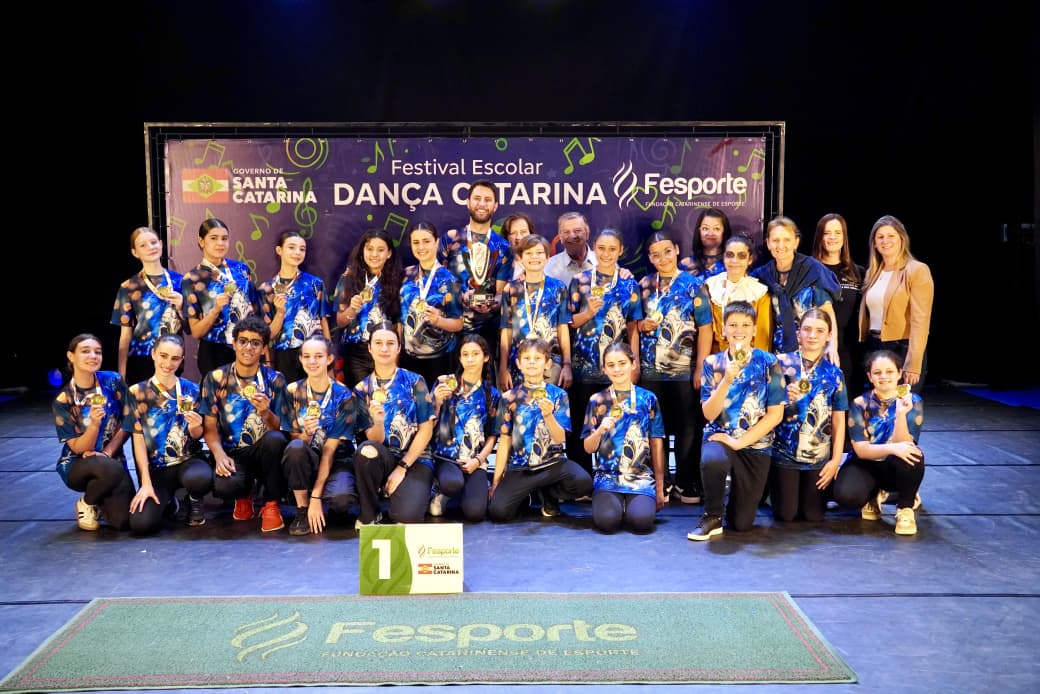 Escola do Bairro Bortolotto brilha no Festival Escolar Dança Catarina 2025