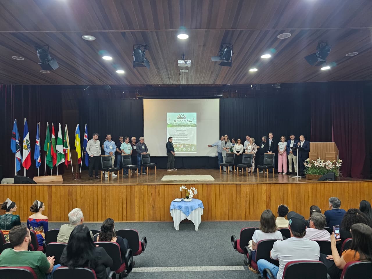 Nova Veneza sedia Fórum de Cultura e Turismo que fortalece integração da Encosta da Serra
