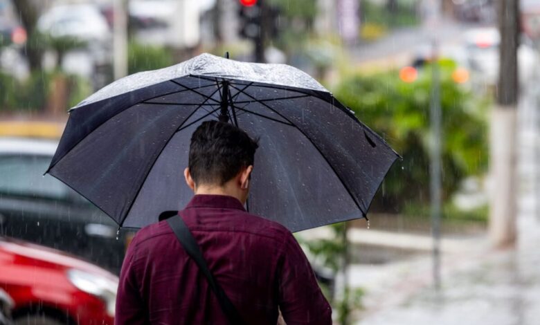 Semana começa com temporais isolados e chuva intensa em Santa Catarina 10 Semana começa com temporais isolados e chuva intensa em Santa Catarina