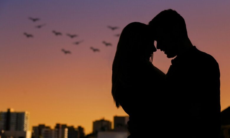 Frequência do sexo pode beneficiar a saúde mental, afirma estudo