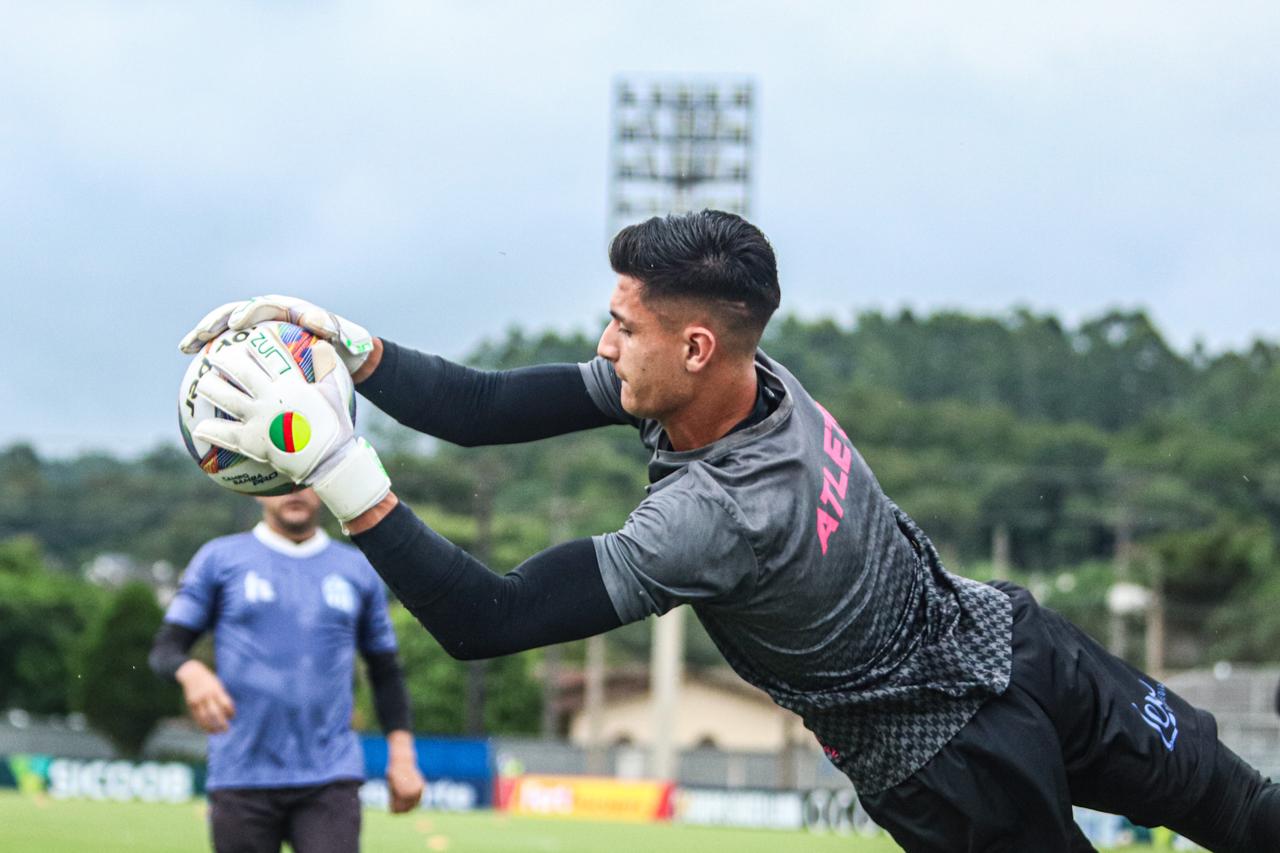 Caravaggio acerta empréstimo de Arthur ao Barra