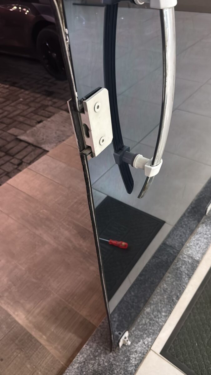 Polícia Militar prende em flagrante dois homens furtando ares-condicionados em Nova Veneza