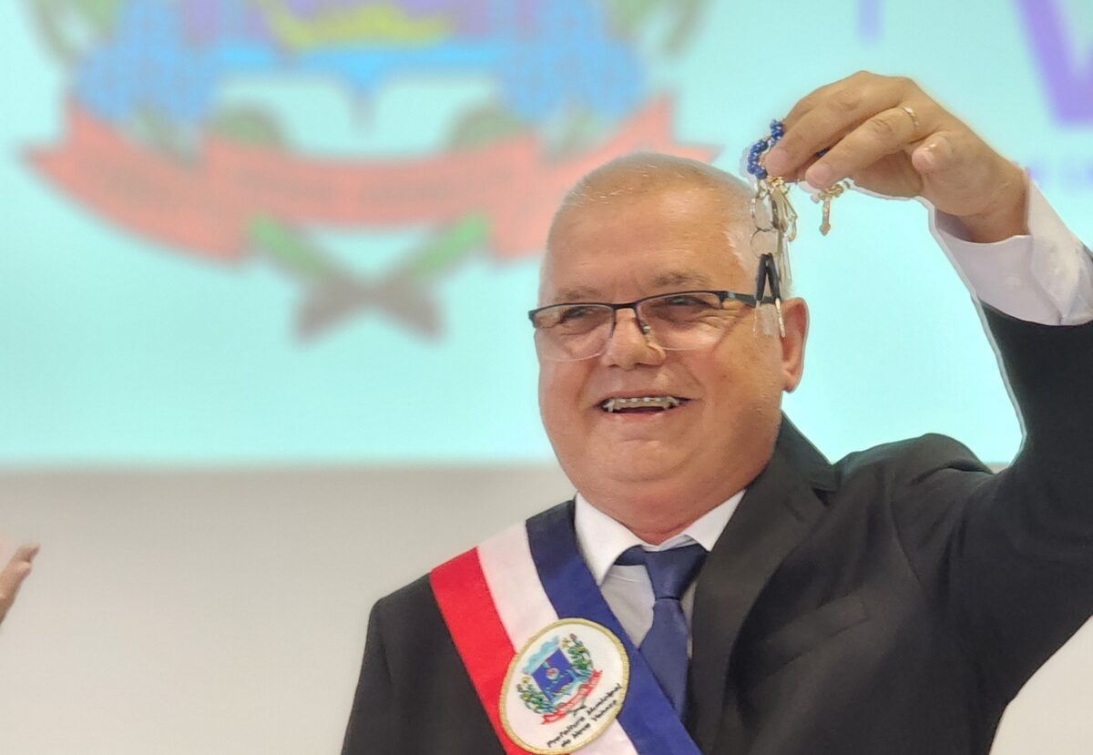 Edesio Spilere assume Prefeitura de Nova Veneza por 14 dias 1 Edesio Spilere assume Prefeitura de Nova Veneza por 14 dias