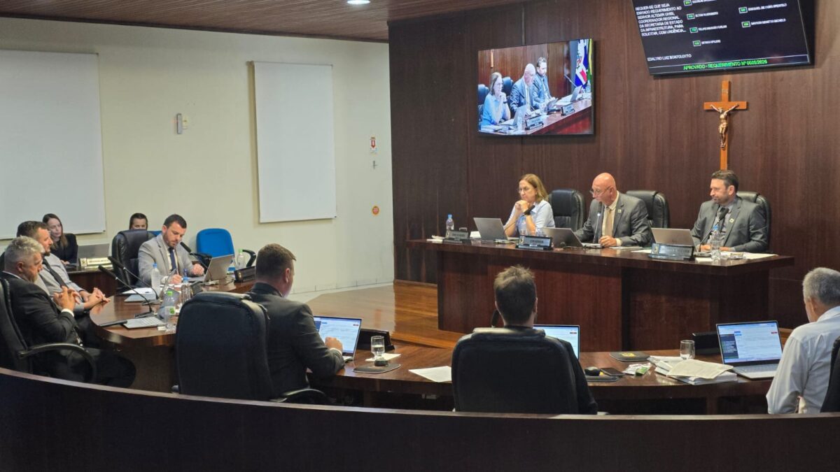 Primeira sessão legislativa do ano reúne Executivo e Hospital São Marcos em Nova Veneza