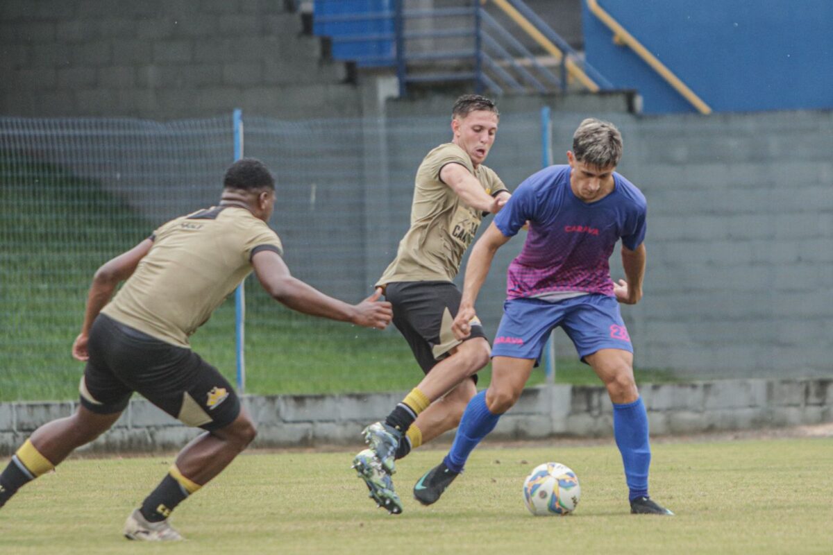 Azulão sofre derrota em jogo-treino preparatório para o Catarinense Sub-21
