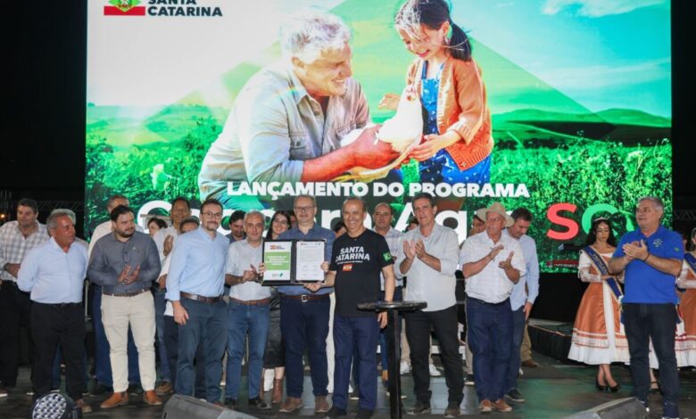 Governador lança o Coopera Agro SC com R$ 1 bilhão em financiamentos para produção integrada 8 Governador lança o Coopera Agro SC com R$ 1 bilhão em financiamentos para produção integrada