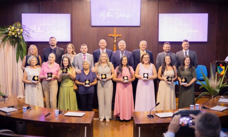 Câmara de Nova Veneza homenageia Mulheres Destaque em sessão especial 6 Câmara de Nova Veneza homenageia Mulheres Destaque em sessão especial