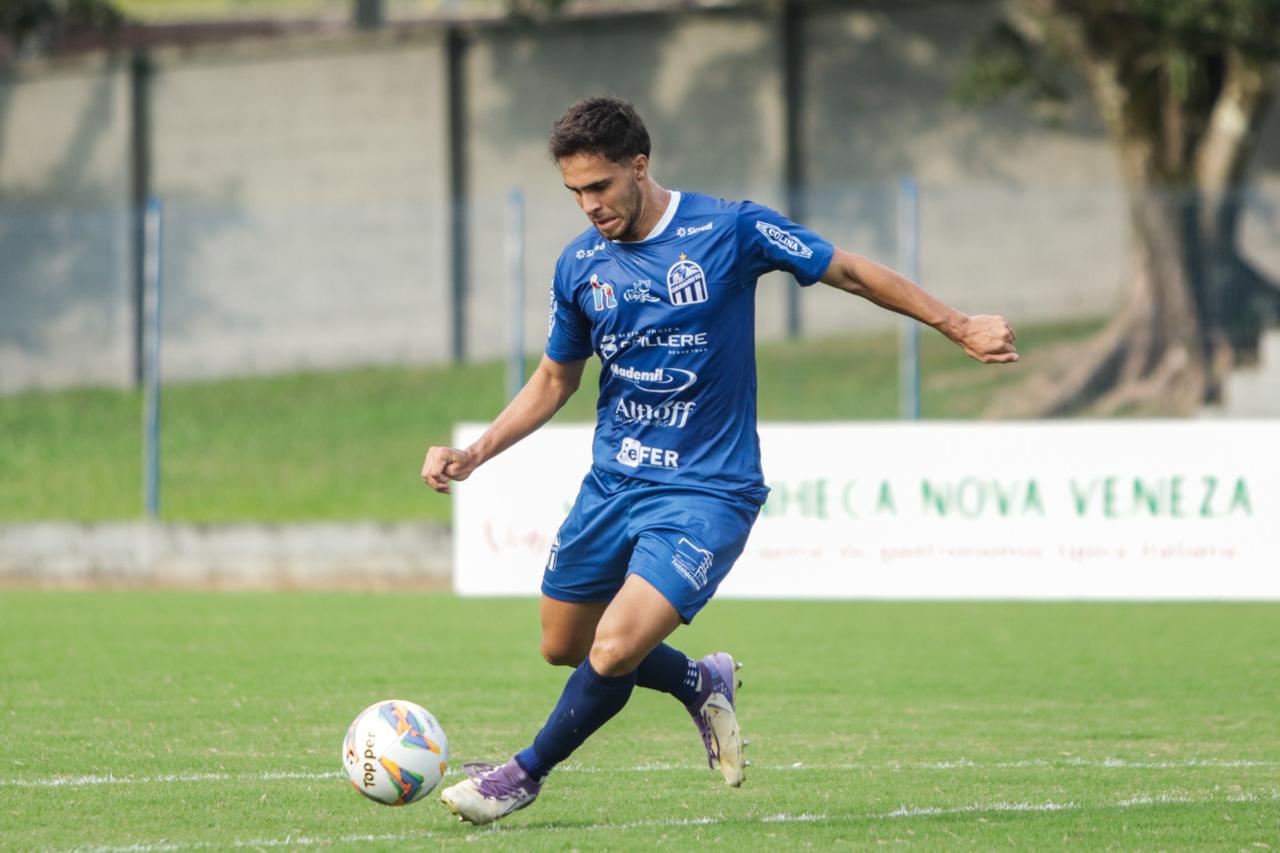 Caravaggio vence e garante vaga na semifinal do Catarinense Sub-21 6 Caravaggio vence e garante vaga na semifinal do Catarinense Sub-21