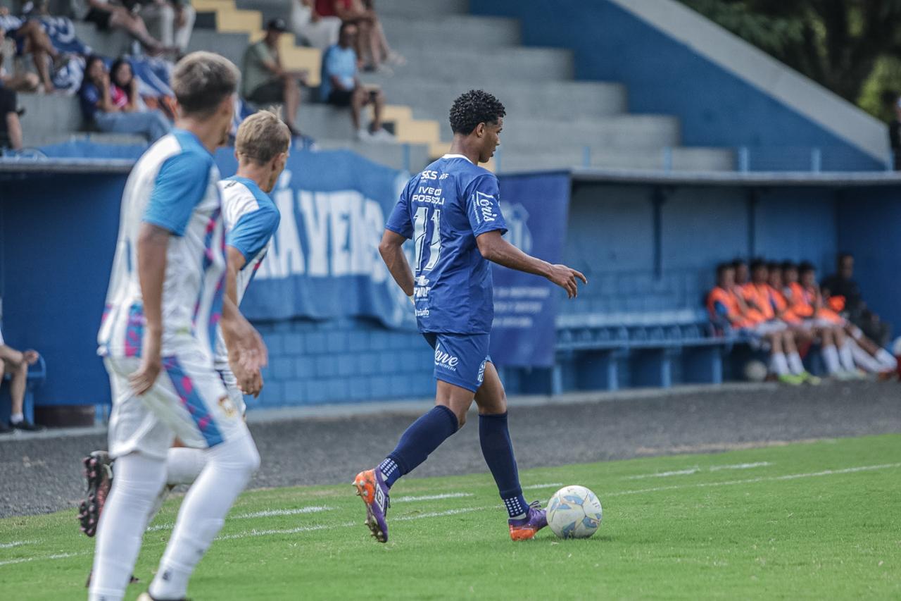 Caravaggio vence e garante vaga na semifinal do Catarinense Sub-21 3 Caravaggio vence e garante vaga na semifinal do Catarinense Sub-21