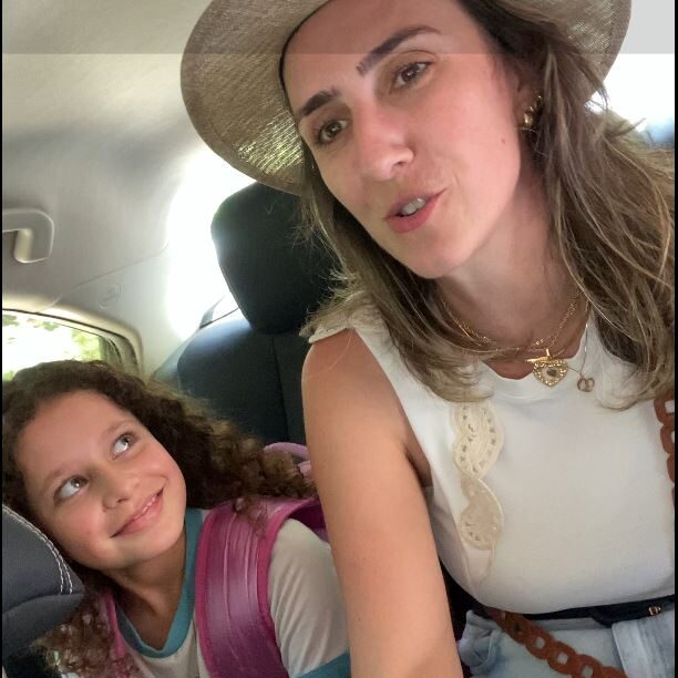 De carona com a prefeita: estudante de Nova Veneza celebra melhorias em sua rua