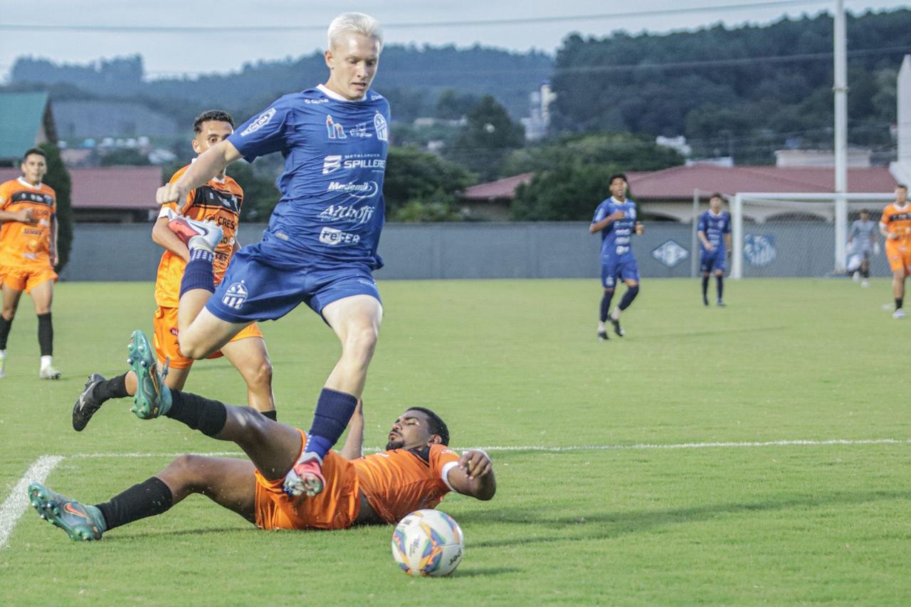 Caravaggio está na final do Catarinense Sub-21 5 Caravaggio está na final do Catarinense Sub-21