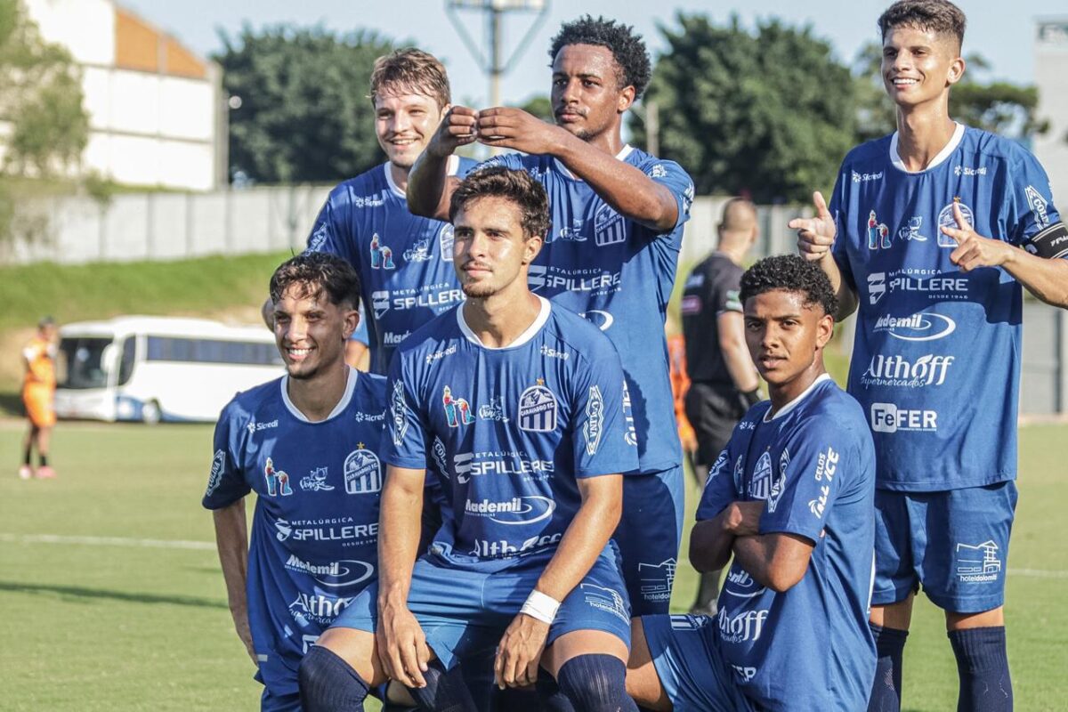 Caravaggio está na final do Catarinense Sub-21 8 Caravaggio está na final do Catarinense Sub-21