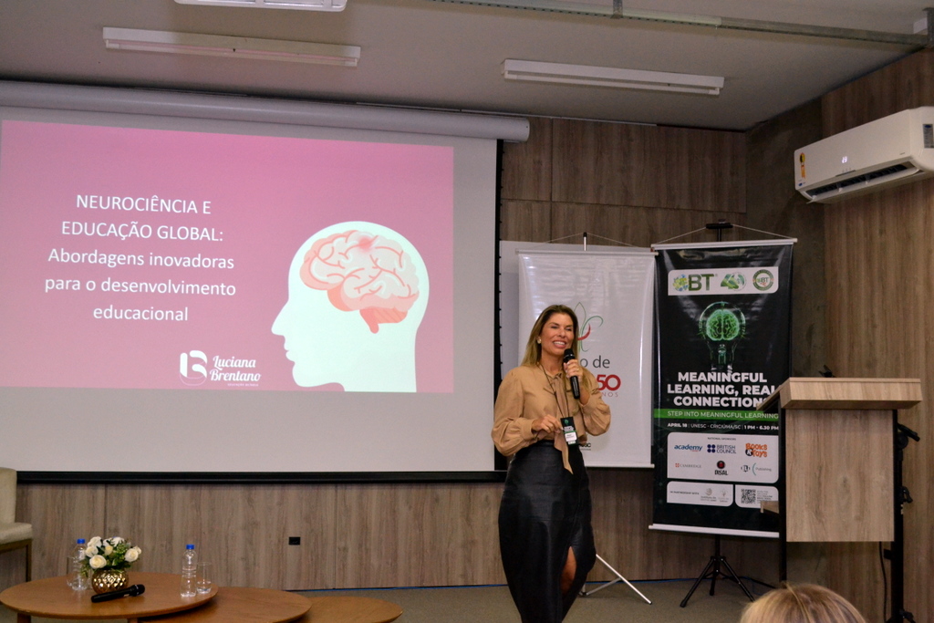 Criciúma entra no circuito nacional de formação em ensino de idiomas com realização do Braz-TesolSC Chapter na Unesc