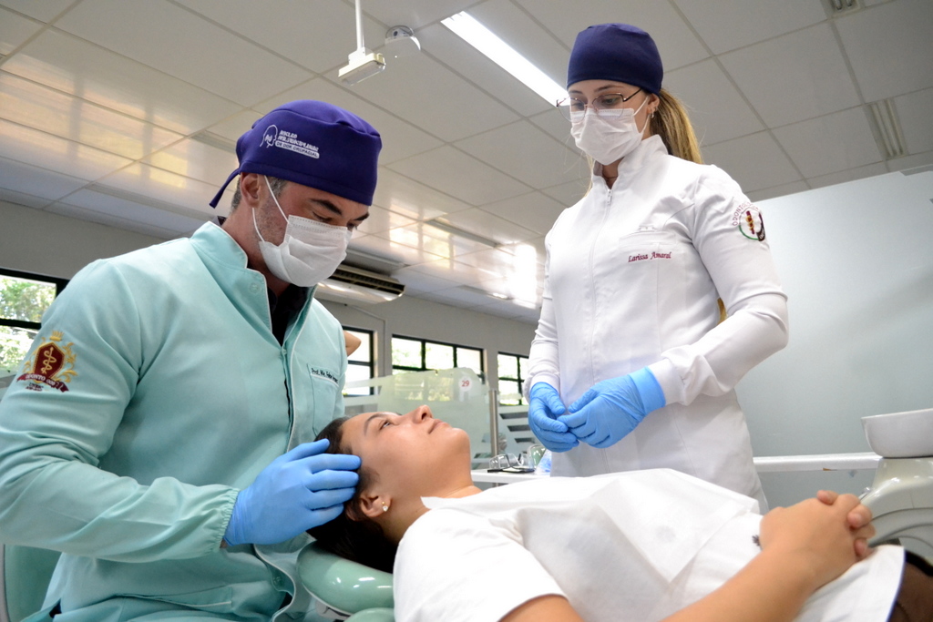 Bruxismo expõe impacto silencioso que pode levar a danos à saúde bucal