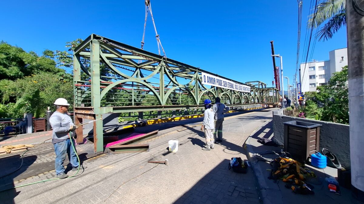 Ponte Dei Morosi é retirada antes do previsto e revitalização avança em Nova Veneza