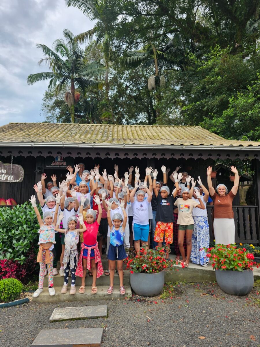 Integração e aprendizado marcam ação de Páscoa com crianças do Cras em Nova Veneza