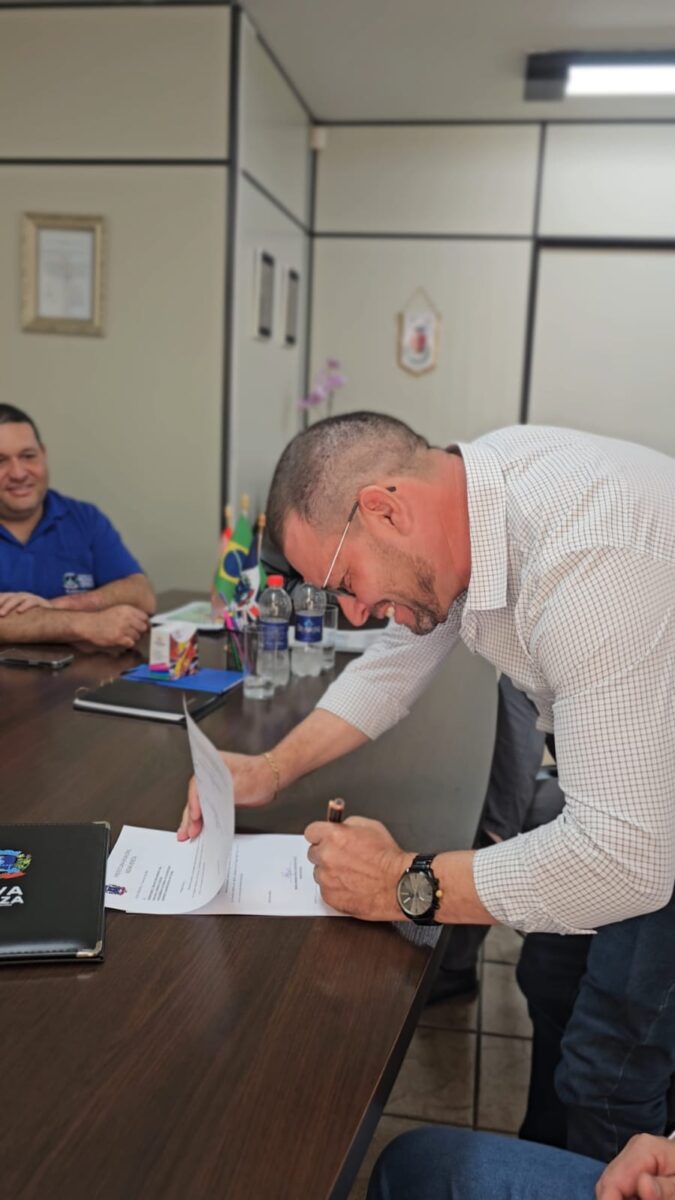 Nova Veneza assina ordem de serviço para revitalização da Ponte Dei Morosi