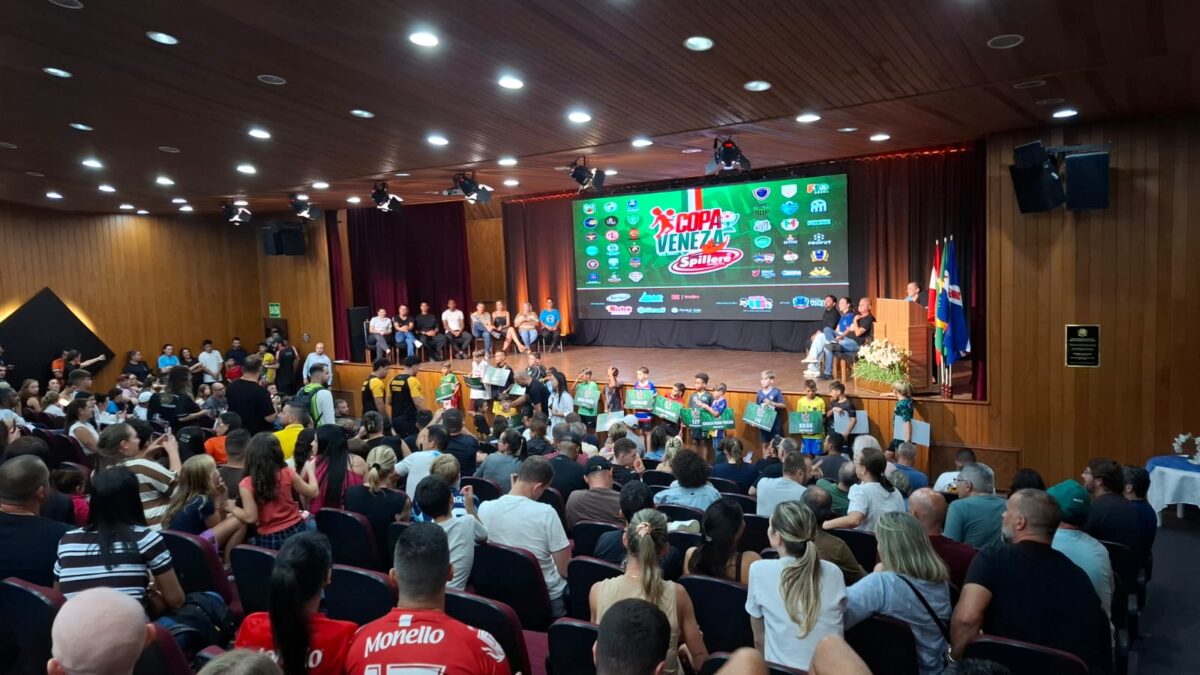 Abertura da Copa Veneza reúne atletas, familiares e clima de festa em Nova Veneza