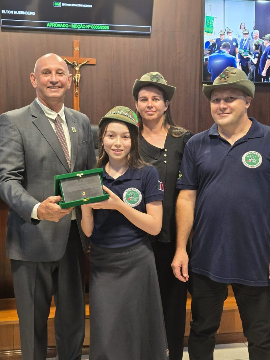 Associação dos Alpinos recebe homenagem na Câmara por atuação cultural e humanitária 2 Associação dos Alpinos recebe homenagem na Câmara por atuação cultural e humanitária