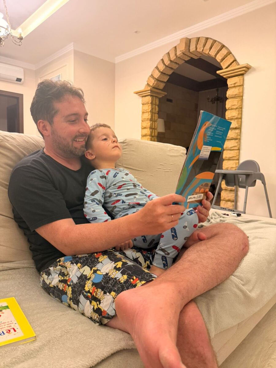 Lê para Mim: projeto incentiva hábito da leitura e leva momentos de afeto para alunos de Nova Veneza