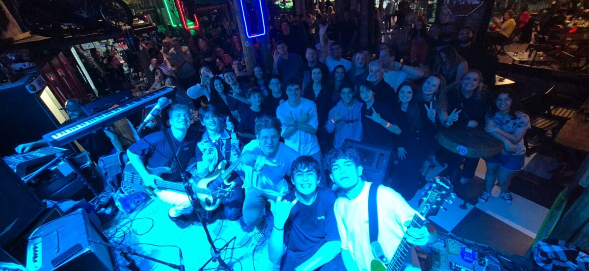 A força da nova geração impulsiona o rock no Sul catarinense com a banda Appolian