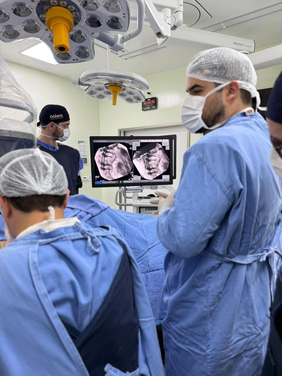 Procedimento inovador com polilaminina é realizado no HSJosé