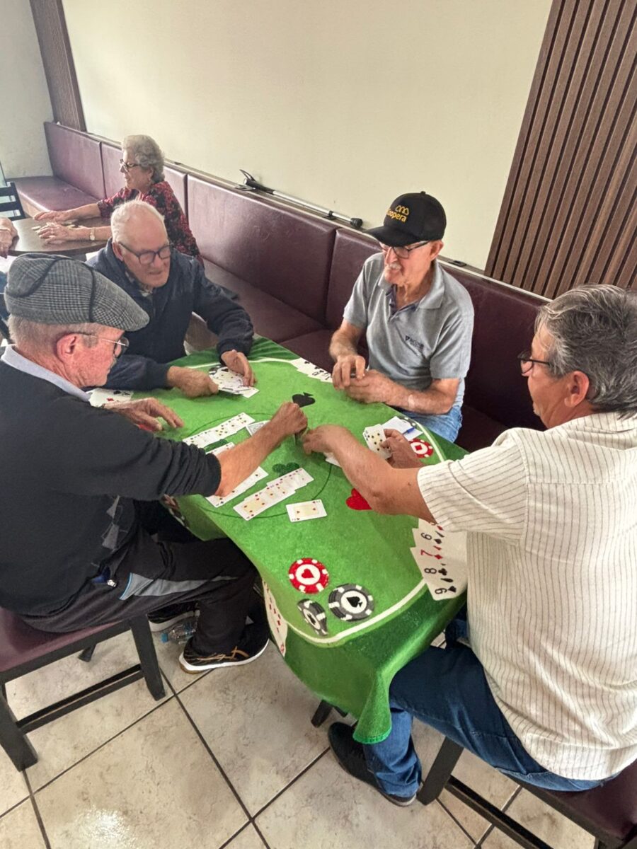 Nova Veneza inicia Torneio Interno de Jogos da Terceira Idade 