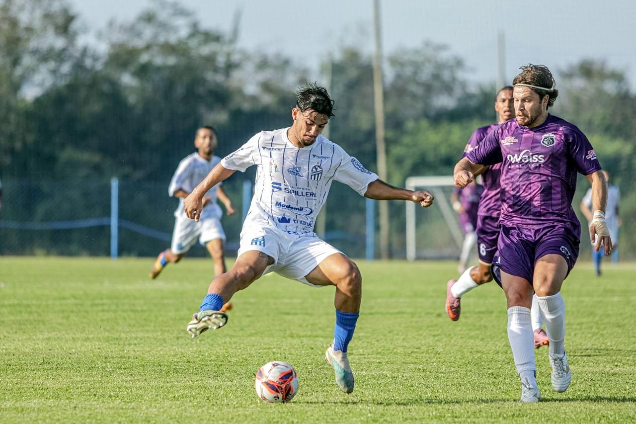 Caravaggio empata fora de casa com o Guarani