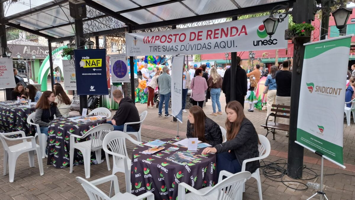 Ângela Ghislandi entrega termo de fomento do FIA e primeiro IR na Praça acontece em Nova Veneza