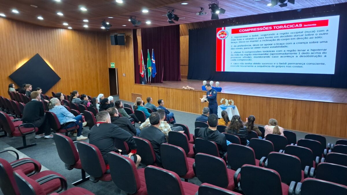 ‘Abraço que Salva’: projeto pioneiro em SC na prevenção a engasgos é lançado em Nova Veneza