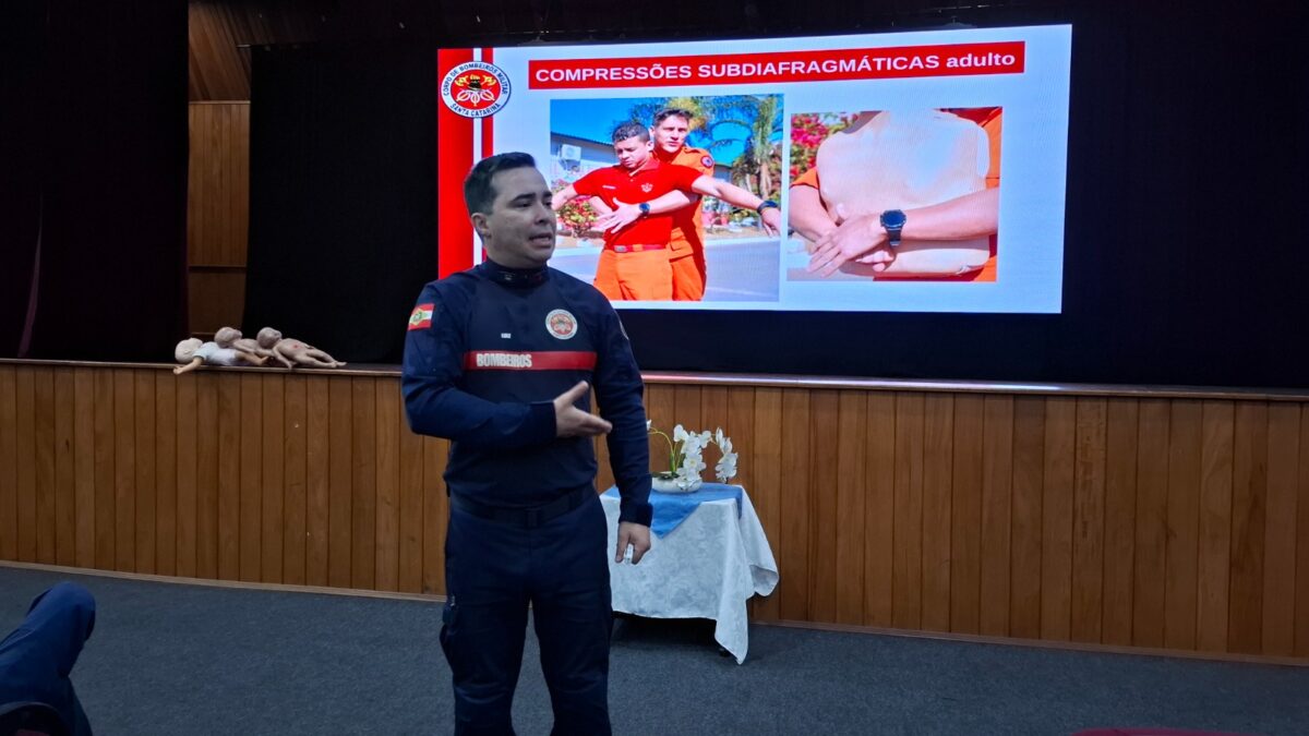 ‘Abraço que Salva’: projeto pioneiro em SC na prevenção a engasgos é lançado em Nova Veneza