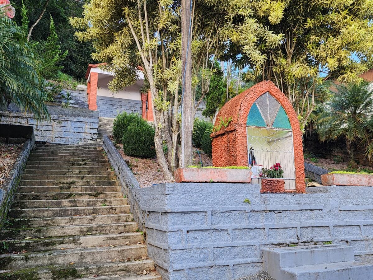 Vereadora indica revitalização das escadarias e da Grutinha do bairro Brasília em Nova Veneza 8 Vereadora indica revitalização das escadarias e da Grutinha do bairro Brasília em Nova Veneza
