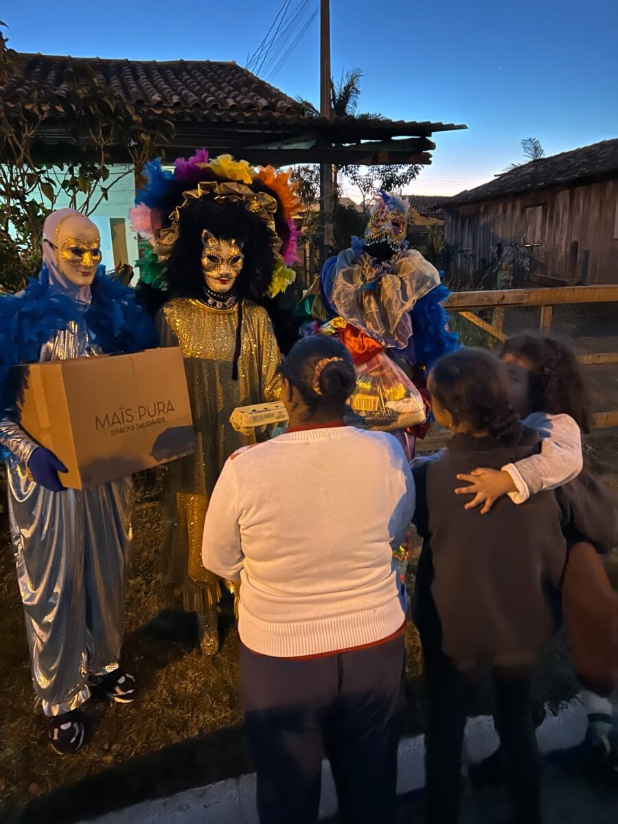 Tutti Insieme distribui cerca de 200 kg de alimentos em Nova Veneza 3 Tutti Insieme distribui cerca de 200 kg de alimentos em Nova Veneza