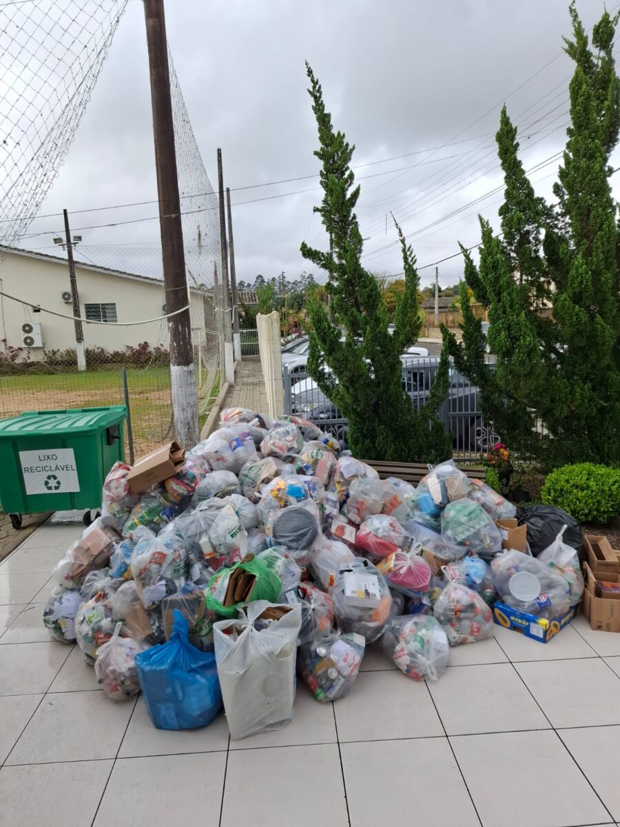 Em menos de um ano, projeto Recicla nas Escolas arrecada mais de sete toneladas de recicláveis em Nova Veneza 1 Em menos de um ano, projeto Recicla nas Escolas arrecada mais de sete toneladas de recicláveis em Nova Veneza