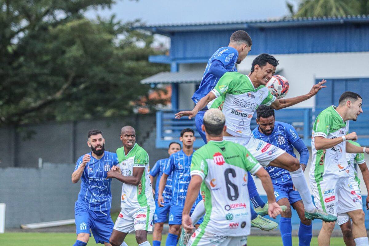 Caravaggio aplica goleada no Jaraguá 4 Caravaggio aplica goleada no Jaraguá