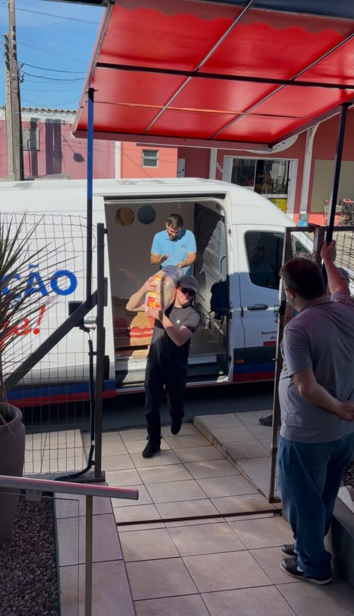 Nova Veneza recebe mais de 5,4 toneladas de alimentos para reforçar merenda escolar 2 Nova Veneza recebe mais de 5,4 toneladas de alimentos para reforçar merenda escolar
