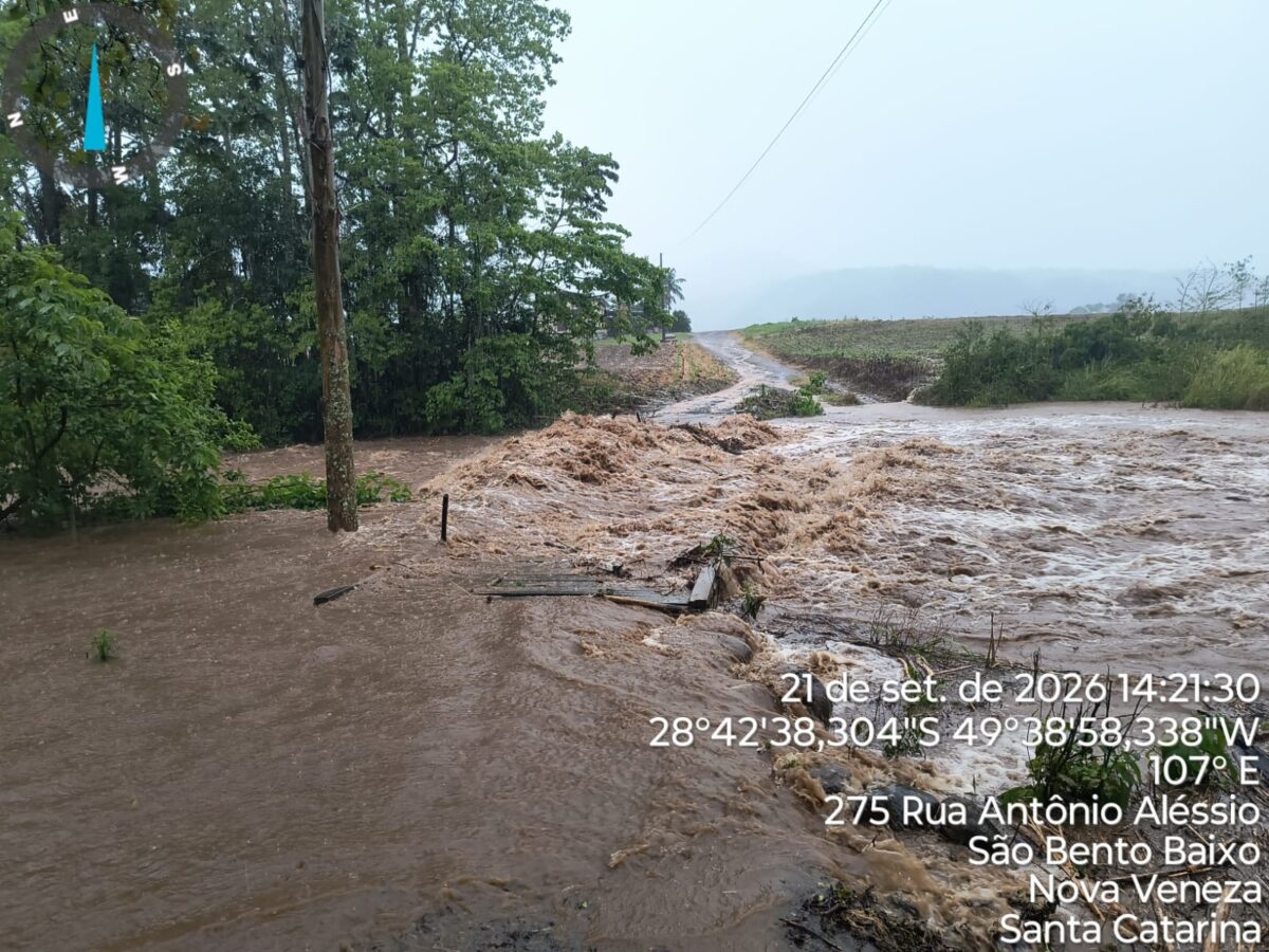 Chuva danifica sete pontes e causa alagamentos em Nova Veneza 17 Chuva danifica sete pontes e causa alagamentos em Nova Veneza