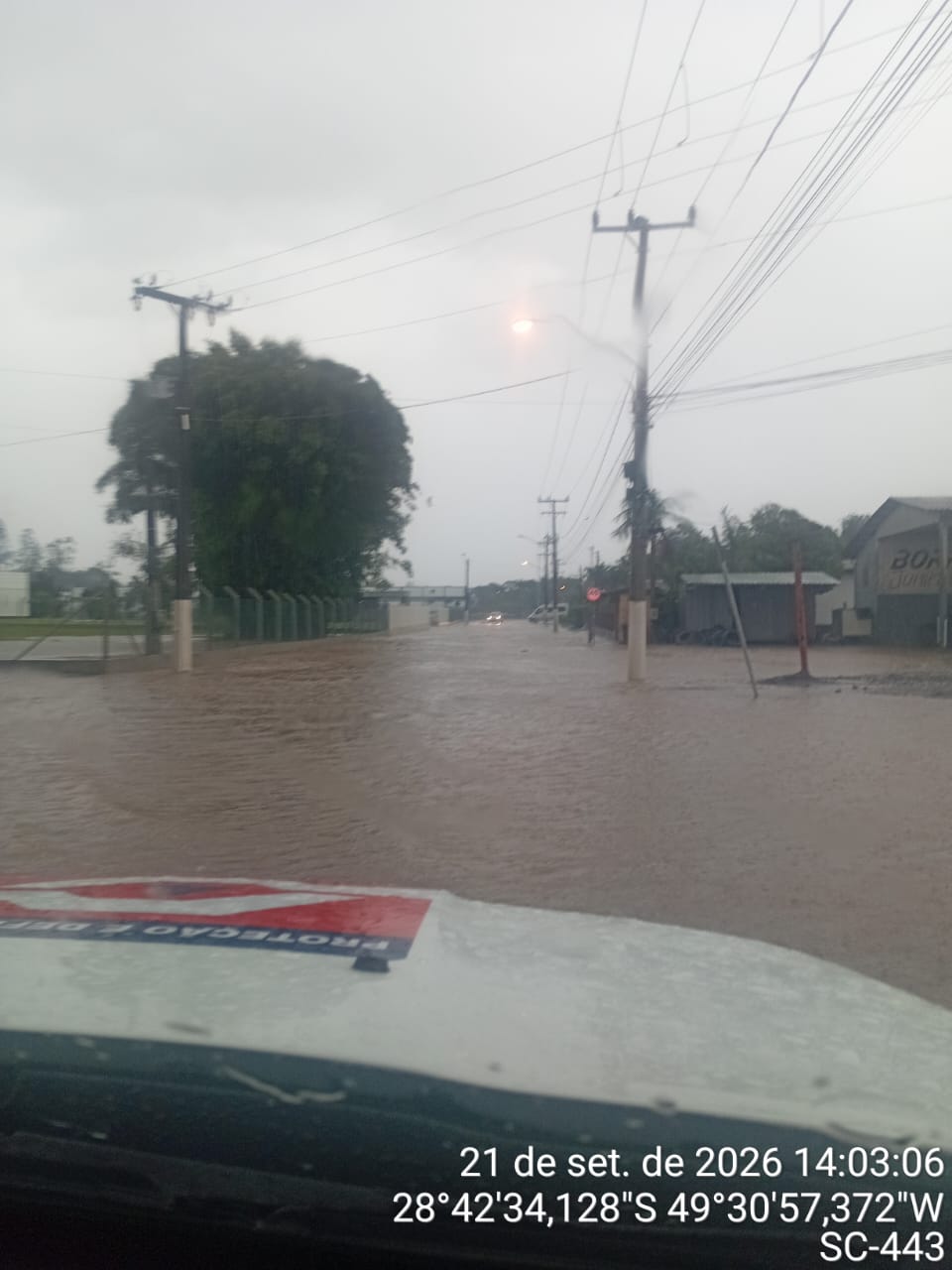 Chuva danifica sete pontes e causa alagamentos em Nova Veneza 18 Chuva danifica sete pontes e causa alagamentos em Nova Veneza