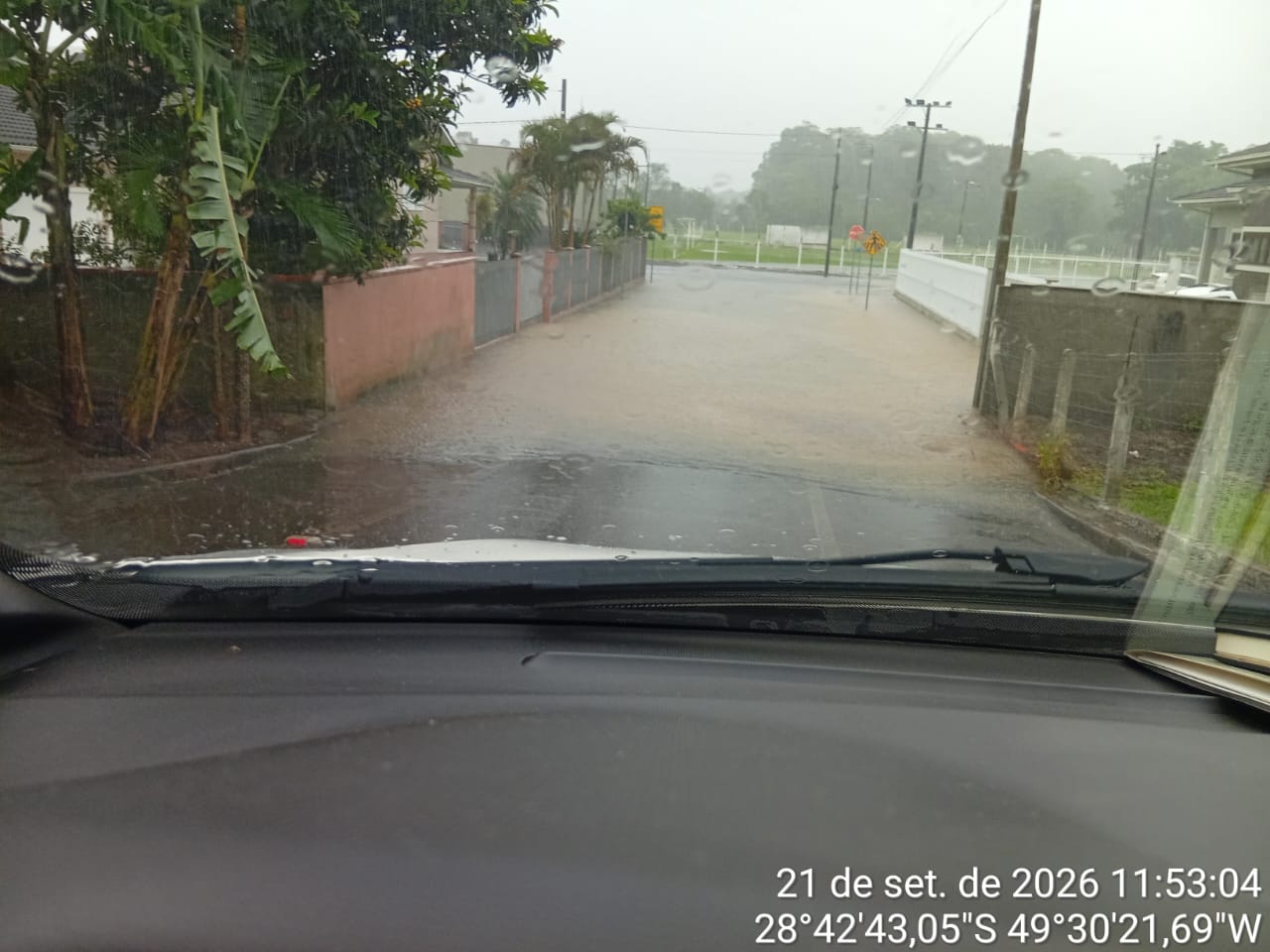 Chuva danifica sete pontes e causa alagamentos em Nova Veneza 4 Chuva danifica sete pontes e causa alagamentos em Nova Veneza
