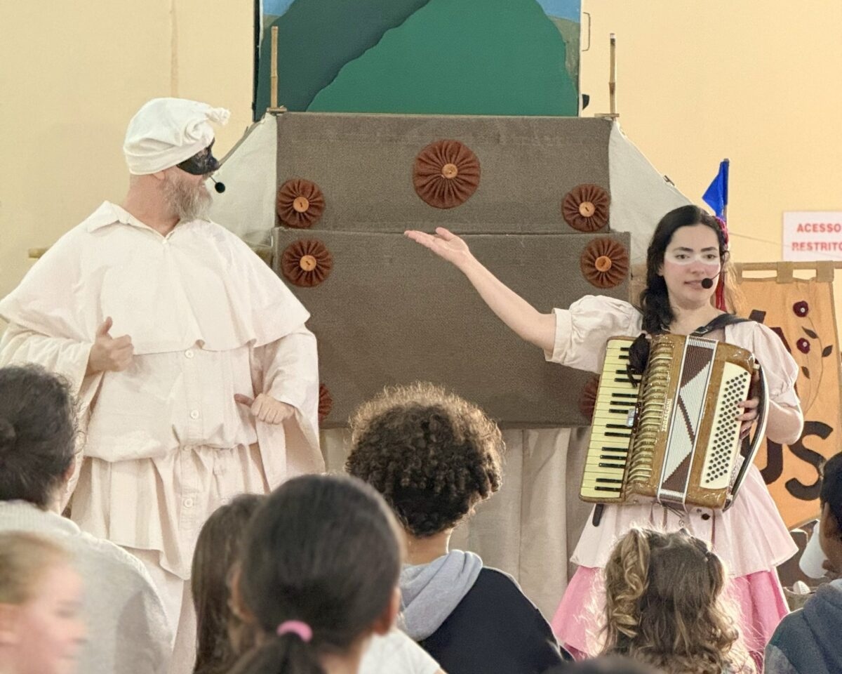 Cyathus apresenta teatro de bonecos em festa das crianças na Vila Maria 3 Cyathus apresenta teatro de bonecos em festa das crianças na Vila Maria