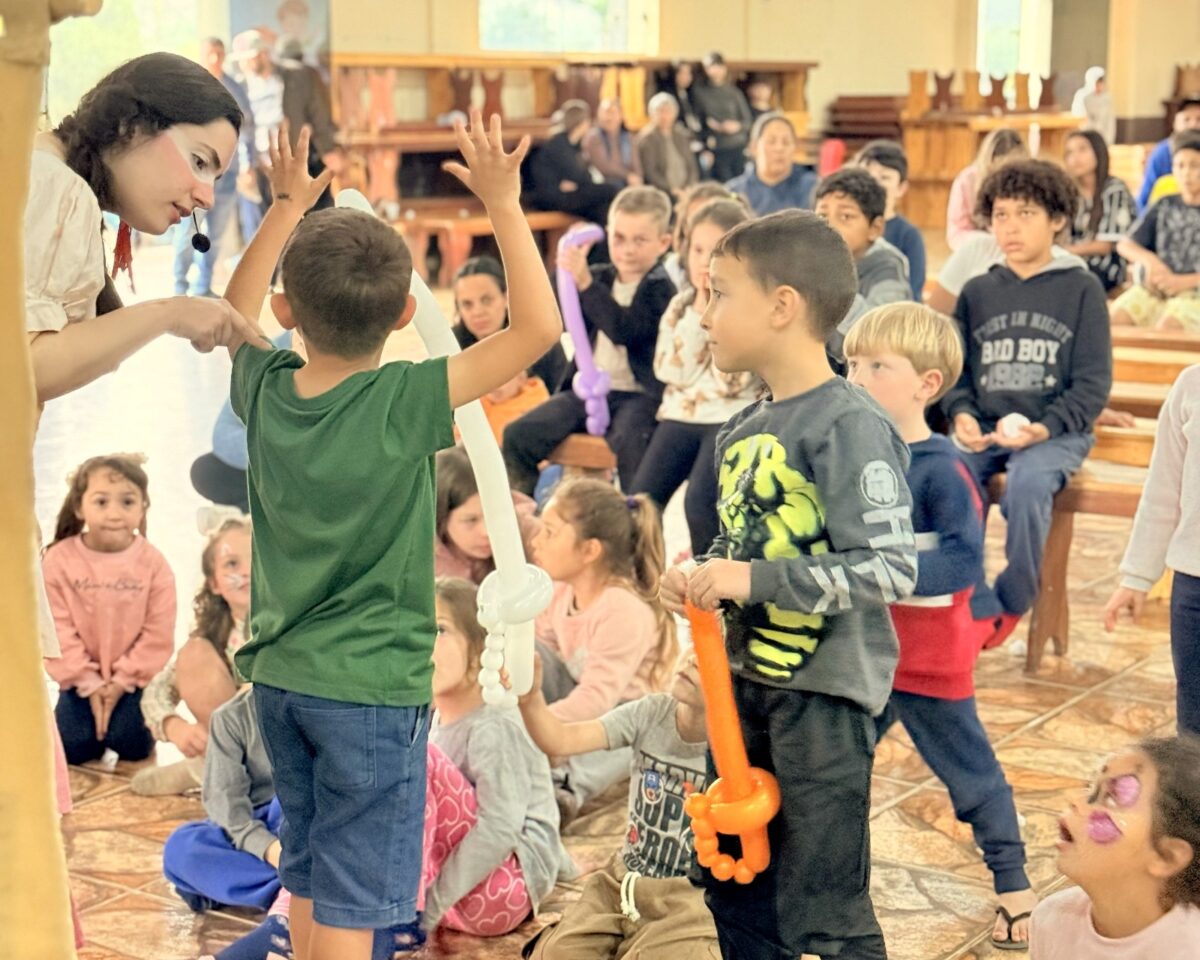 Cyathus apresenta teatro de bonecos em festa das crianças na Vila Maria 1 Cyathus apresenta teatro de bonecos em festa das crianças na Vila Maria