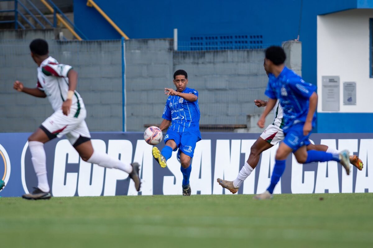 Caravaggio goleia e garante vaga na semifinal da Copa SC Sub-20 1 Caravaggio goleia e garante vaga na semifinal da Copa SC Sub-20