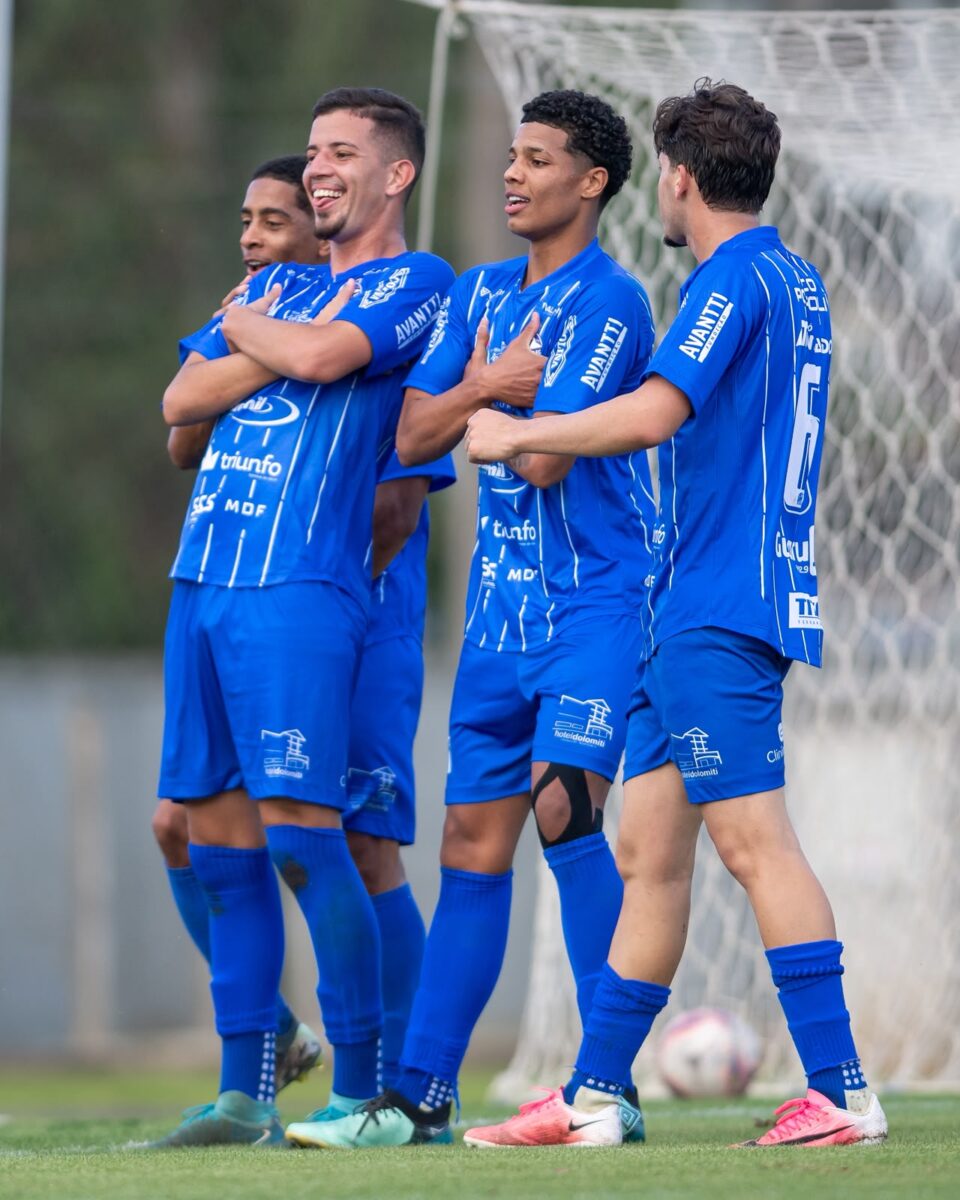 Caravaggio goleia e garante vaga na semifinal da Copa SC Sub-20 3 Caravaggio goleia e garante vaga na semifinal da Copa SC Sub-20