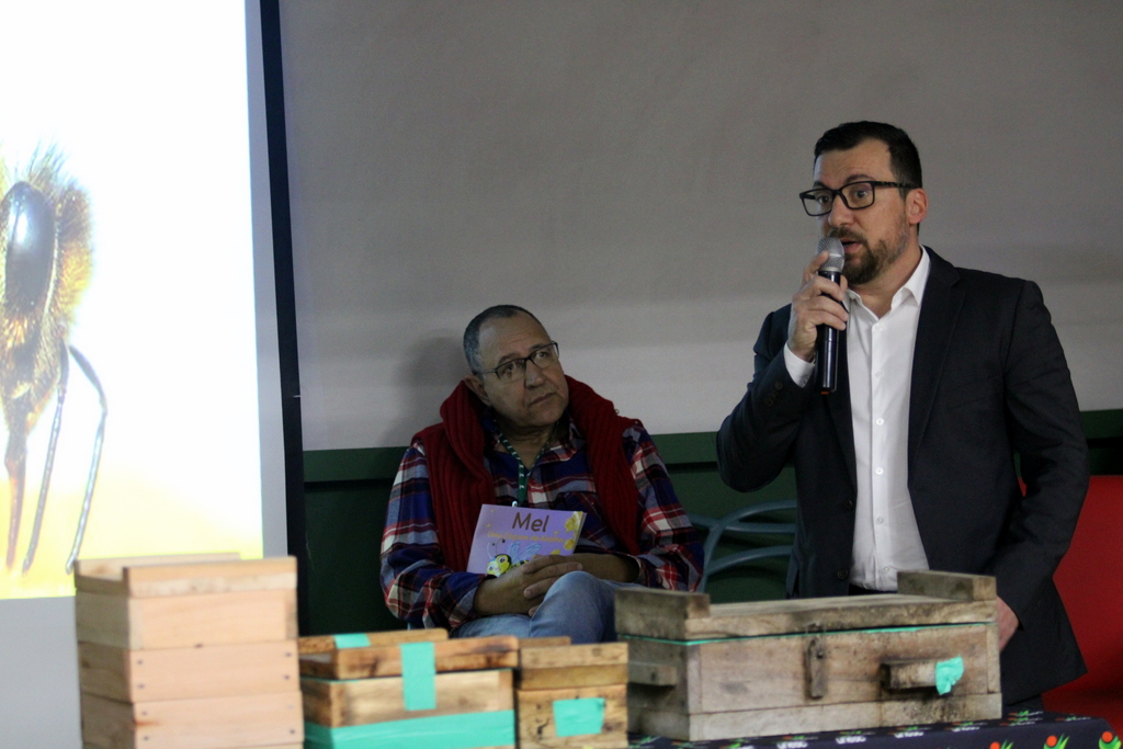 Colégio Unesc promove aprendizado sobre abelhas sem ferrão 4 Colégio Unesc promove aprendizado sobre abelhas sem ferrão